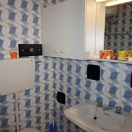 Flat On The Fourth Floor With Lift And Terrace Lignano Sabbiadoro